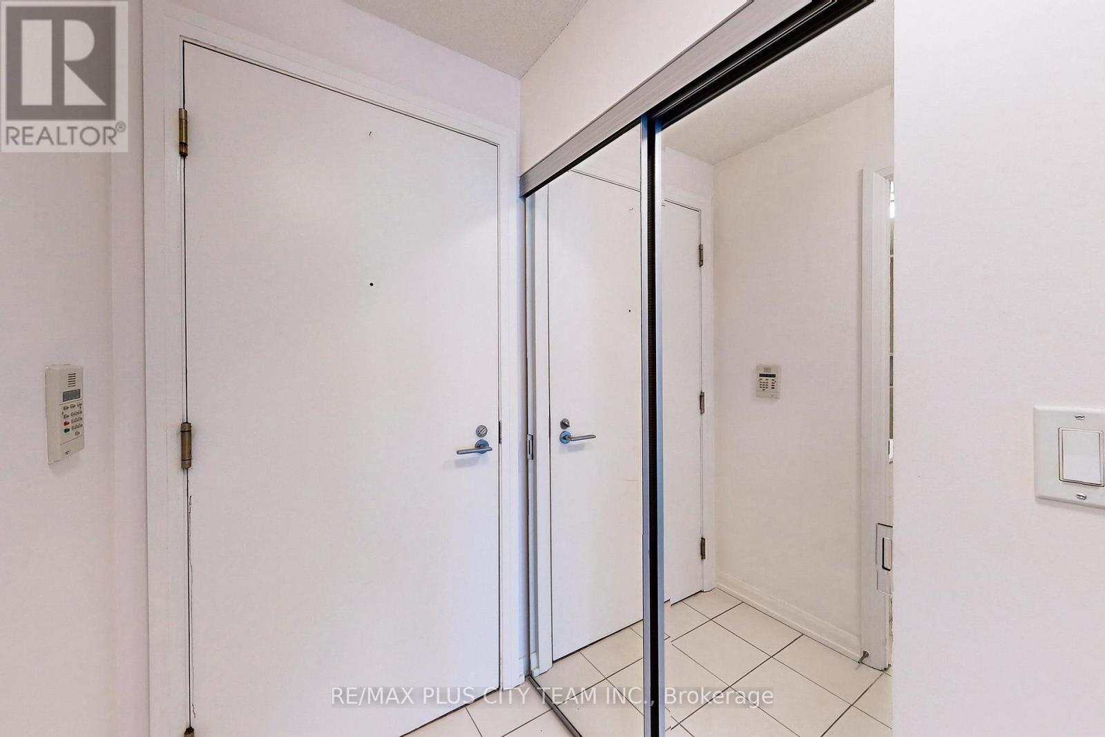 308 - 111 Elizabeth Street, Toronto, Ontario  M5G 1P7 - Photo 24 - C12334074