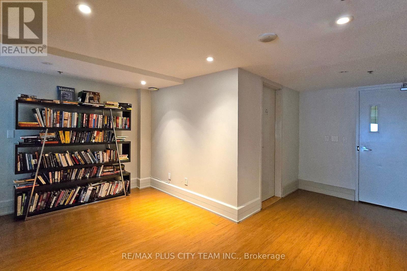 308 - 111 Elizabeth Street, Toronto, Ontario  M5G 1P7 - Photo 37 - C12334074