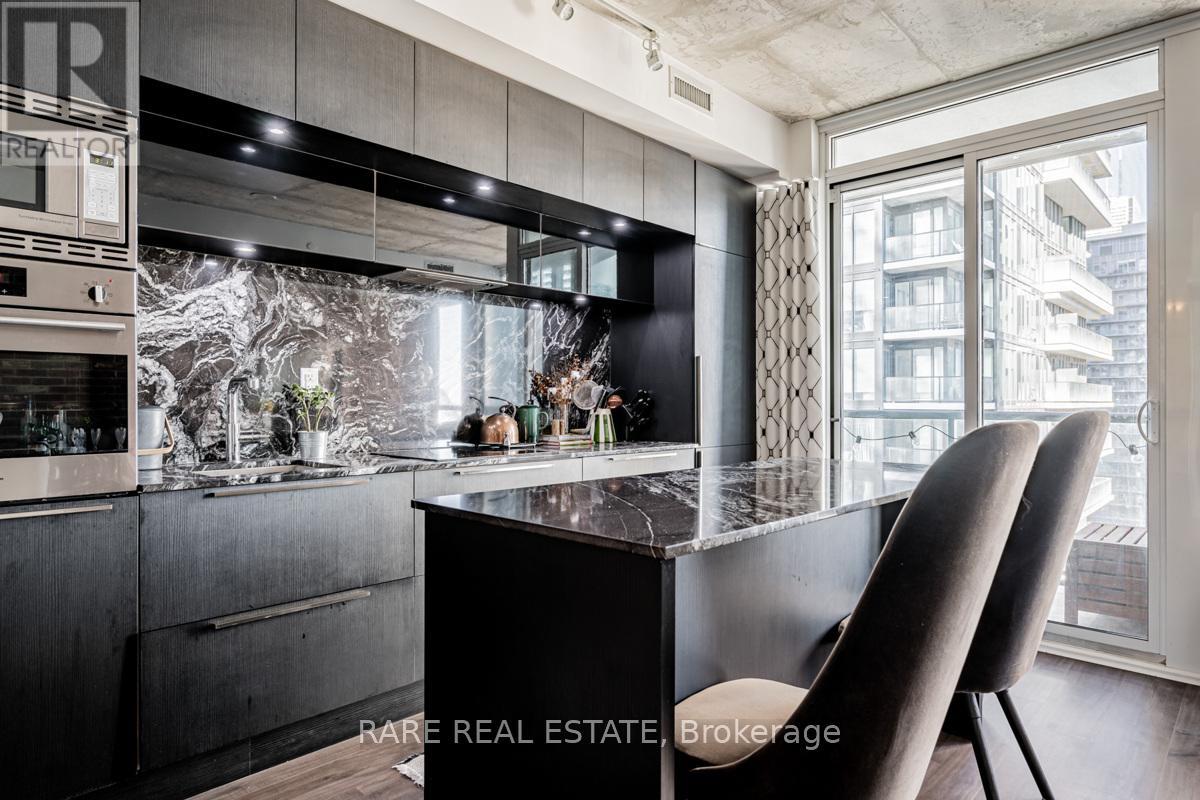 2304 - 88 Blue Jays Way, Toronto, Ontario  M5V 0L7 - Photo 4 - C12334082