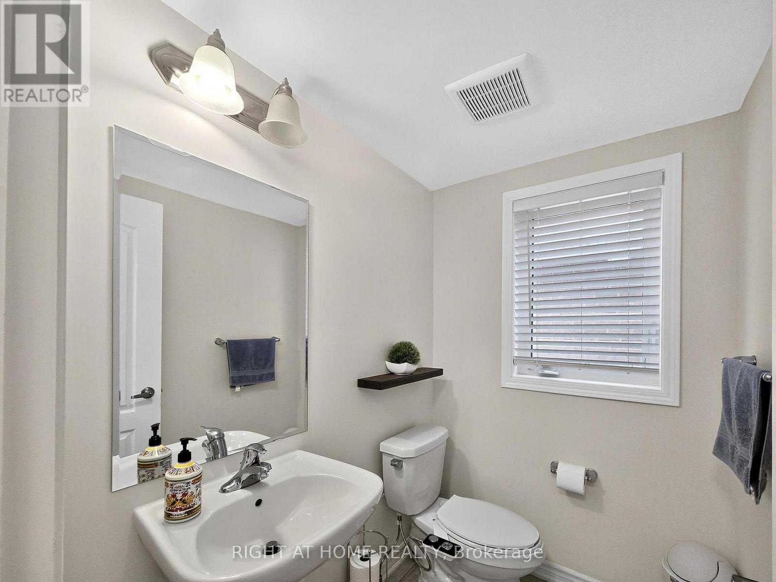77 Whitefish Street N, Whitby, Ontario  L1P 0E4 - Photo 14 - E12334085