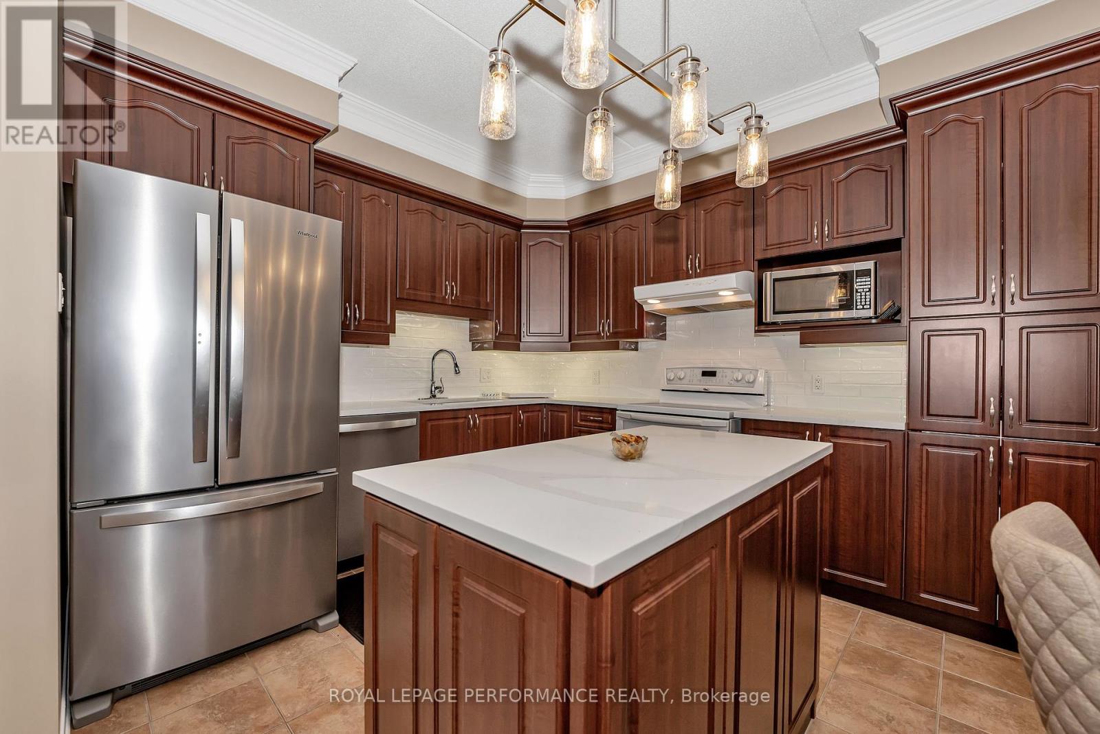 205 - 2360 Albert Street, Clarence-Rockland, Ontario  K4K 0C4 - Photo 8 - X12334188