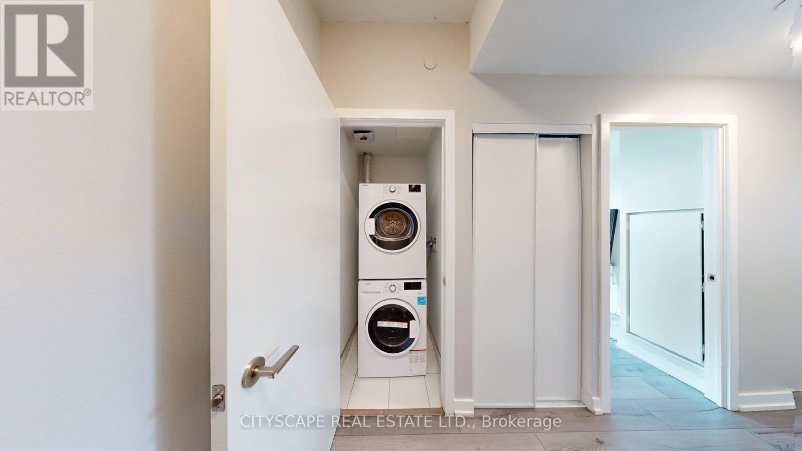 303 - 1195 The Queens Way, Toronto, Ontario  M8Z 0H1 - Photo 25 - W12334000
