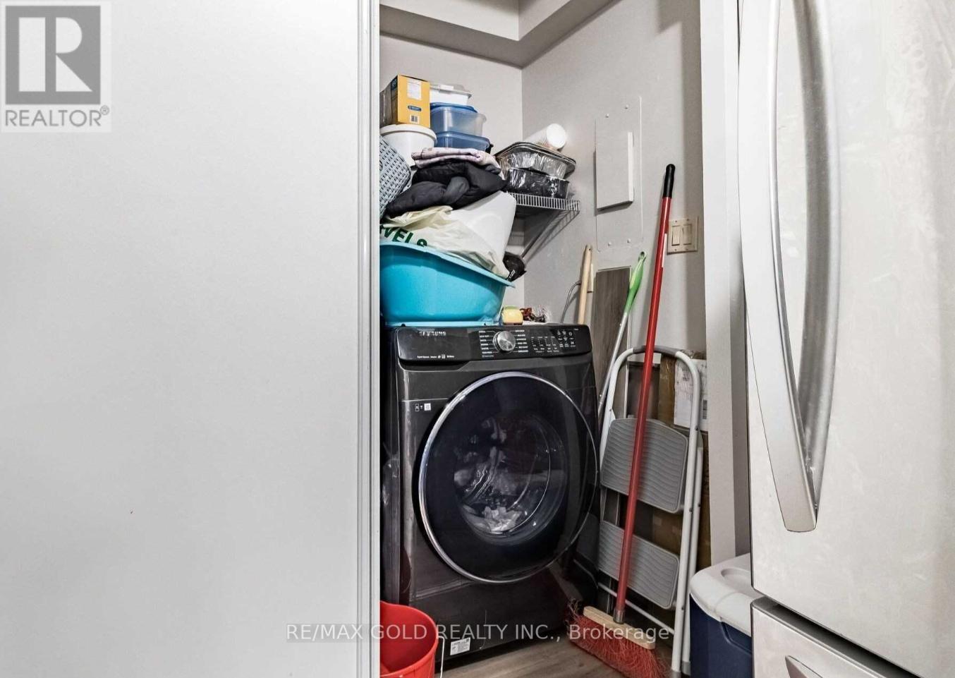 1603 - 390 Dixon Road, Toronto, Ontario  M9R 1T4 - Photo 10 - W12334052