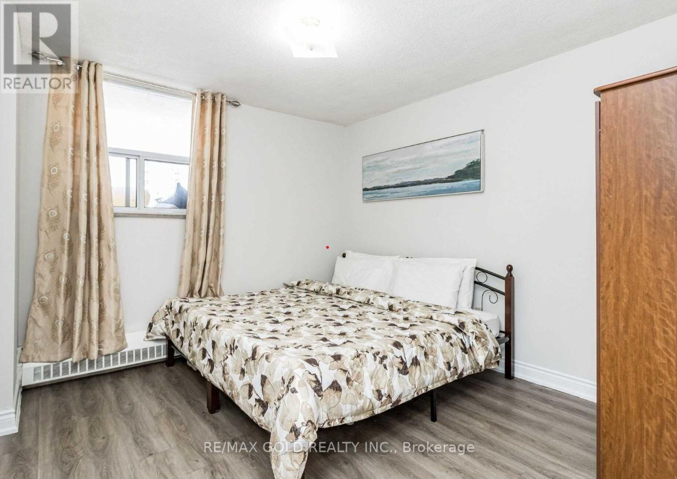 1603 - 390 Dixon Road, Toronto, Ontario  M9R 1T4 - Photo 7 - W12334052