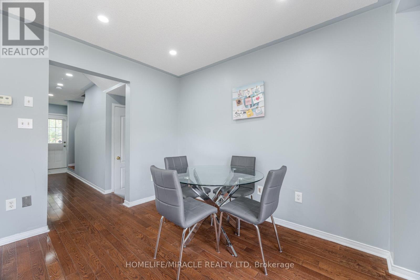 4 Vauxhall Crescent, Brampton, Ontario  L7A 3A3 - Photo 22 - W12334080