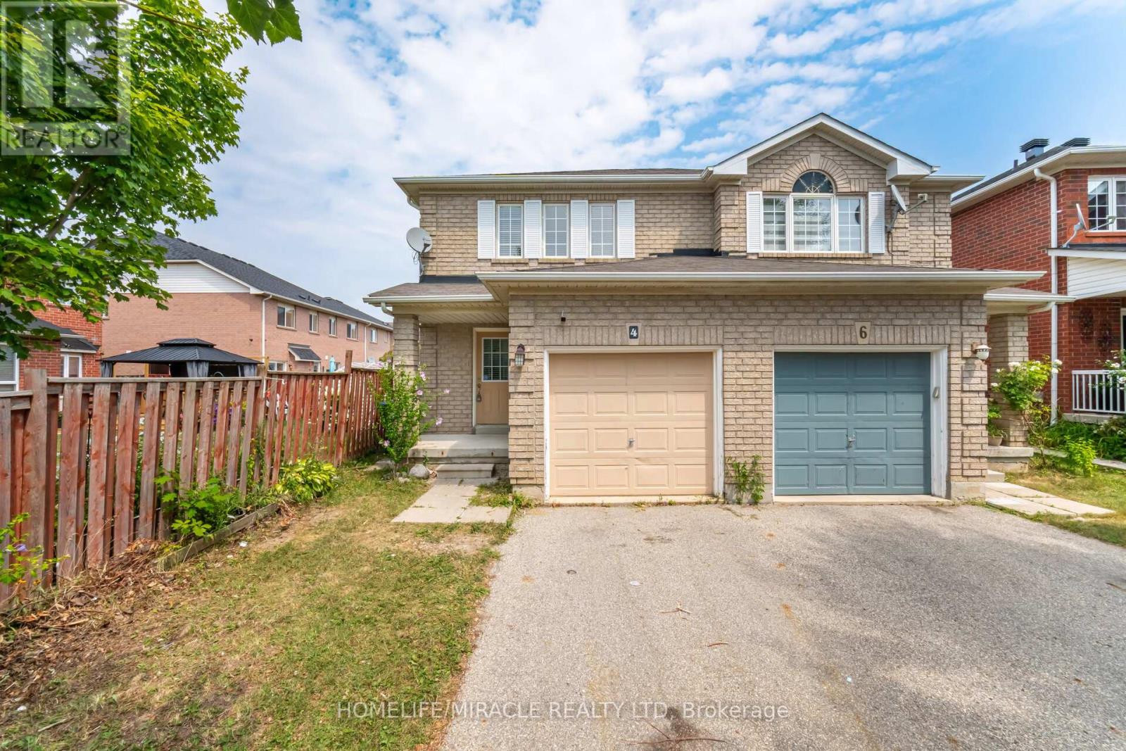 4 Vauxhall Crescent, Brampton, Ontario  L7A 3A3 - Photo 3 - W12334080