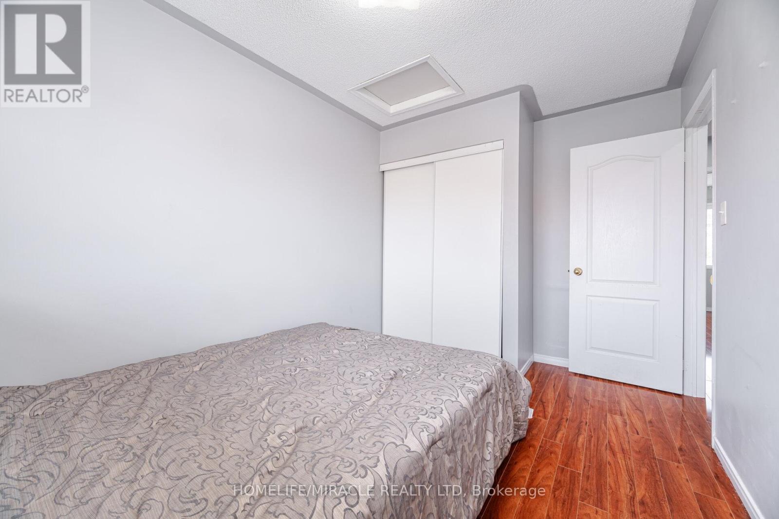 4 Vauxhall Crescent, Brampton, Ontario  L7A 3A3 - Photo 31 - W12334080