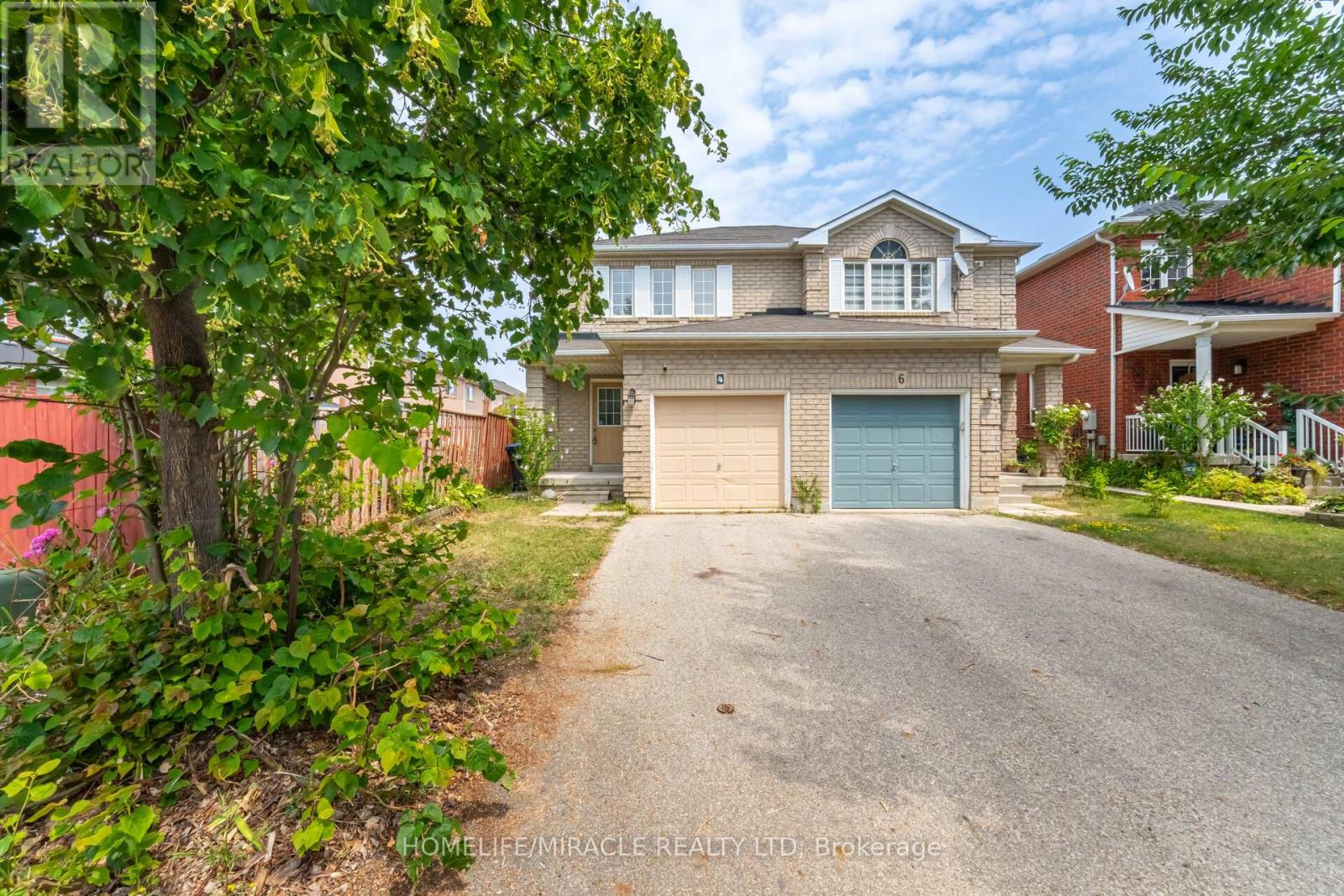 4 Vauxhall Crescent, Brampton, Ontario  L7A 3A3 - Photo 4 - W12334080