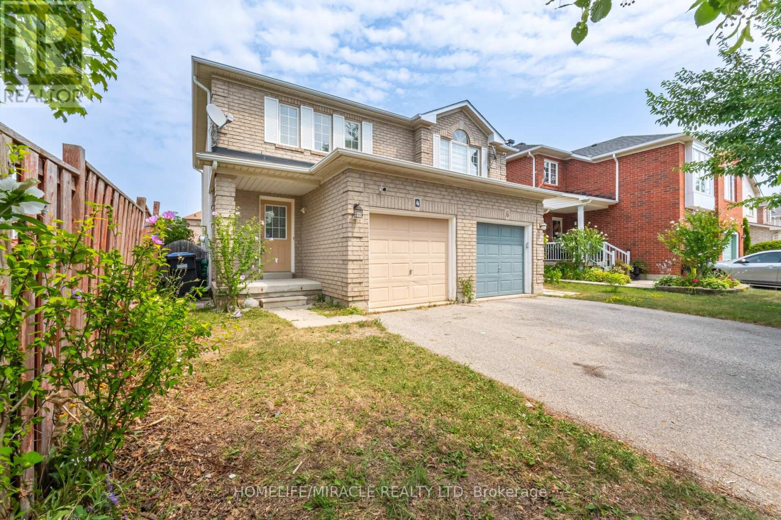 4 Vauxhall Crescent, Brampton, Ontario  L7A 3A3 - Photo 5 - W12334080