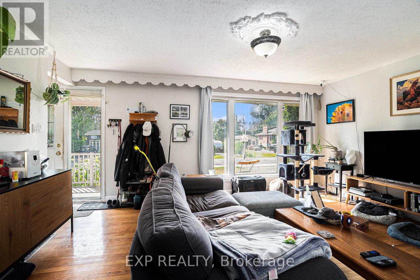 113 Ridgefield Crescent, Ottawa, Ontario  K2H 6T4 - Photo 3 - X12332293
