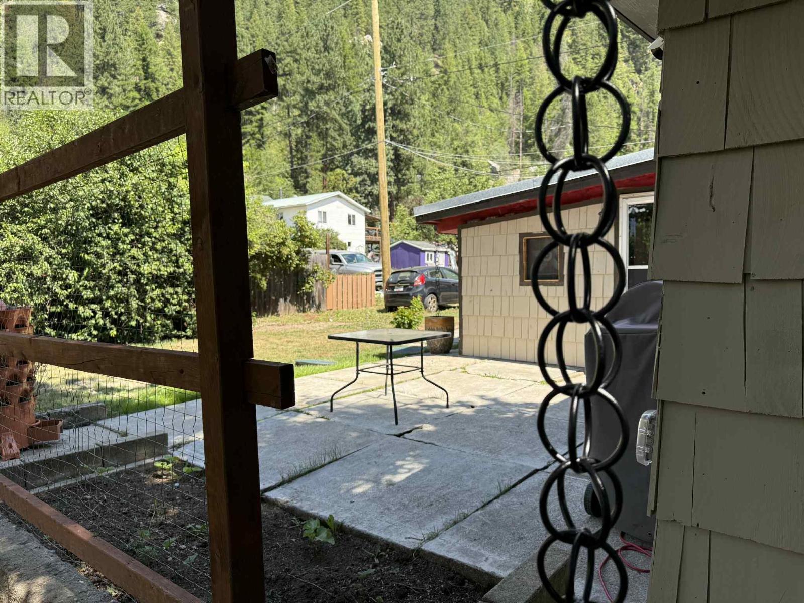 1114 Columbia Heights, Robson, British Columbia  V0G 1X0 - Photo 25 - 10358606