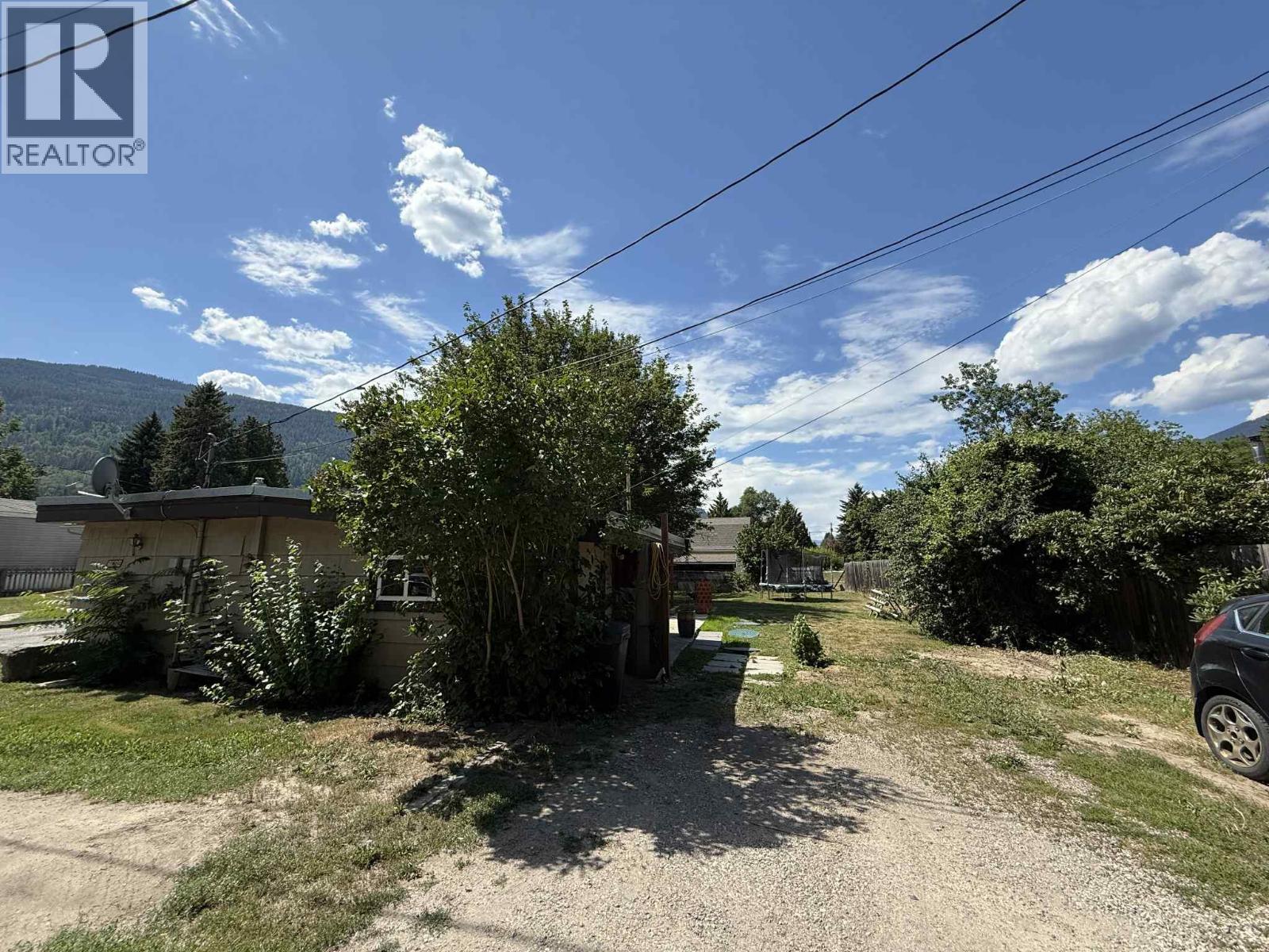 1114 Columbia Heights, Robson, British Columbia  V0G 1X0 - Photo 3 - 10358606