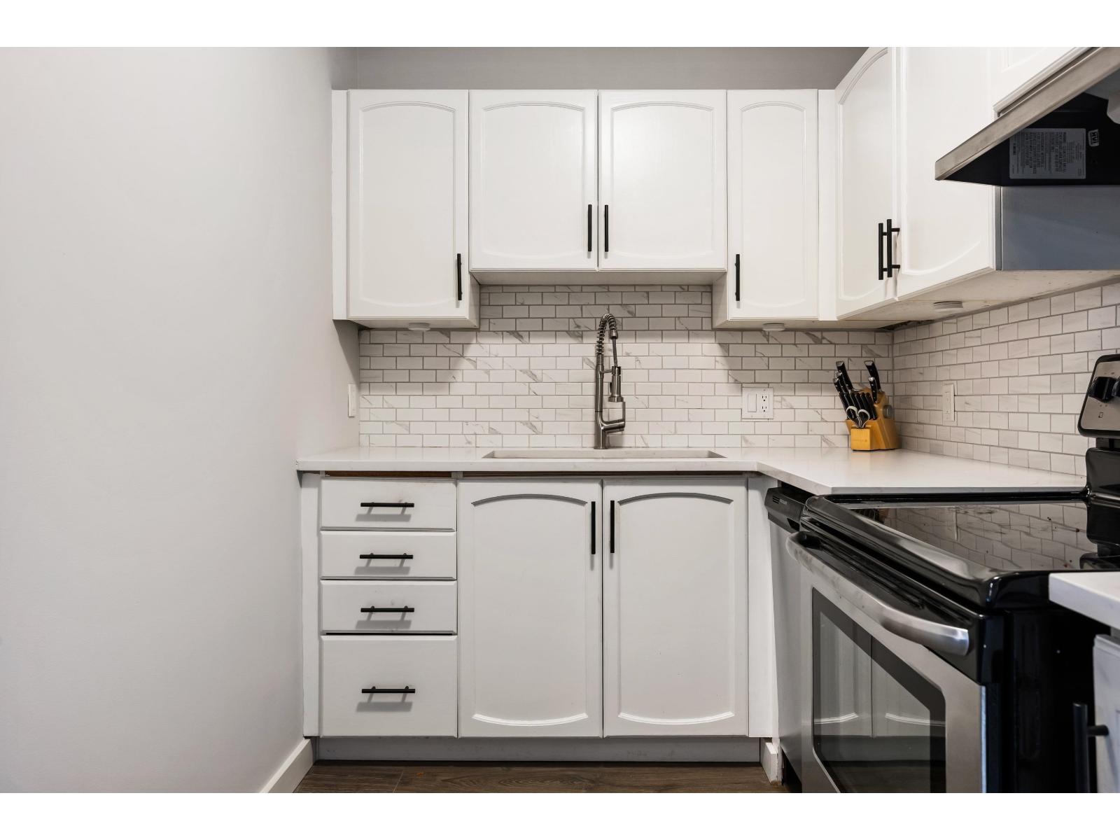 403 2958 Trethewey Street, Abbotsford, British Columbia  V2T 6P6 - Photo 8 - R3035114