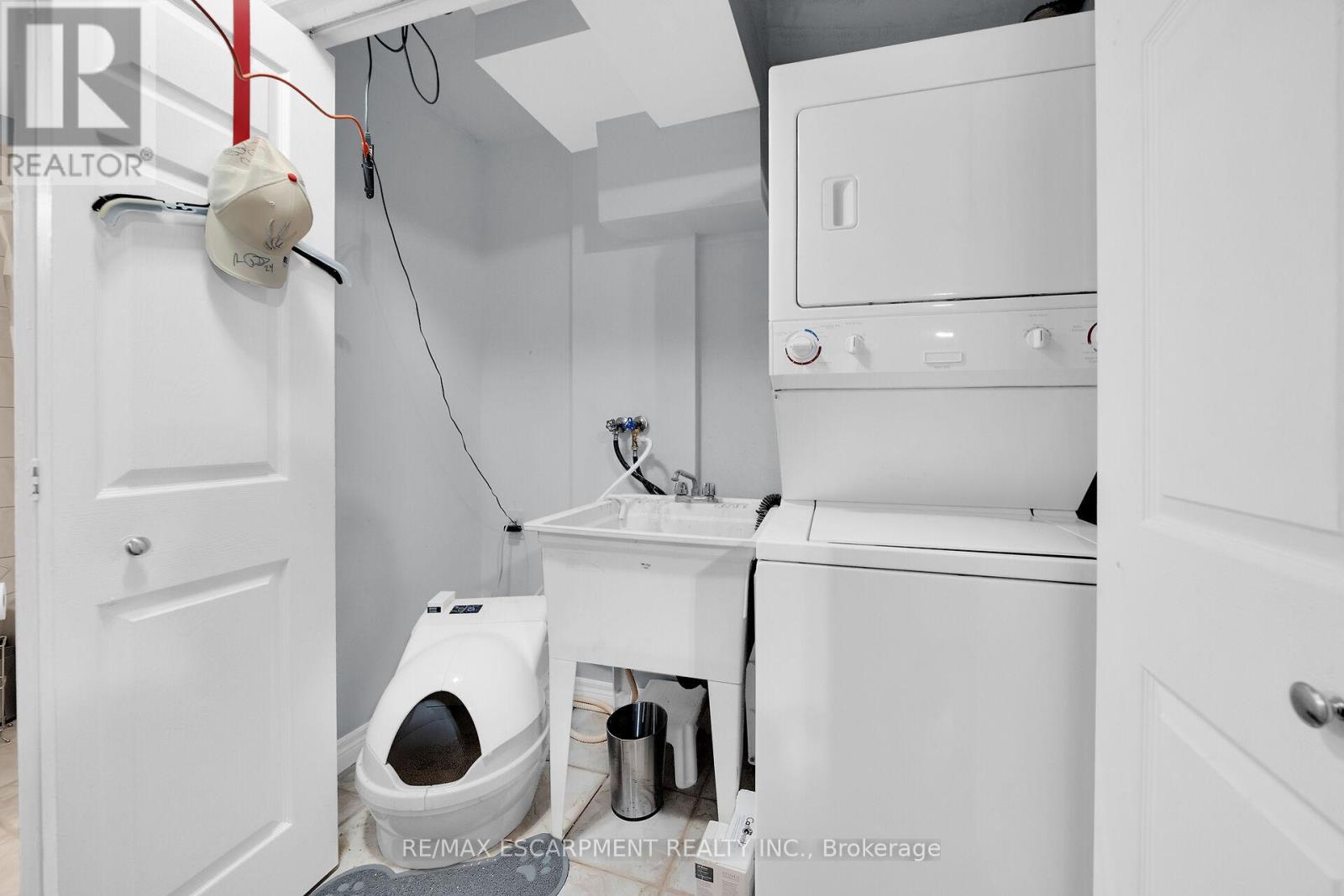 2 Tyler Drive, Hamilton, Ontario  L8E 4W9 - Photo 31 - X12334055