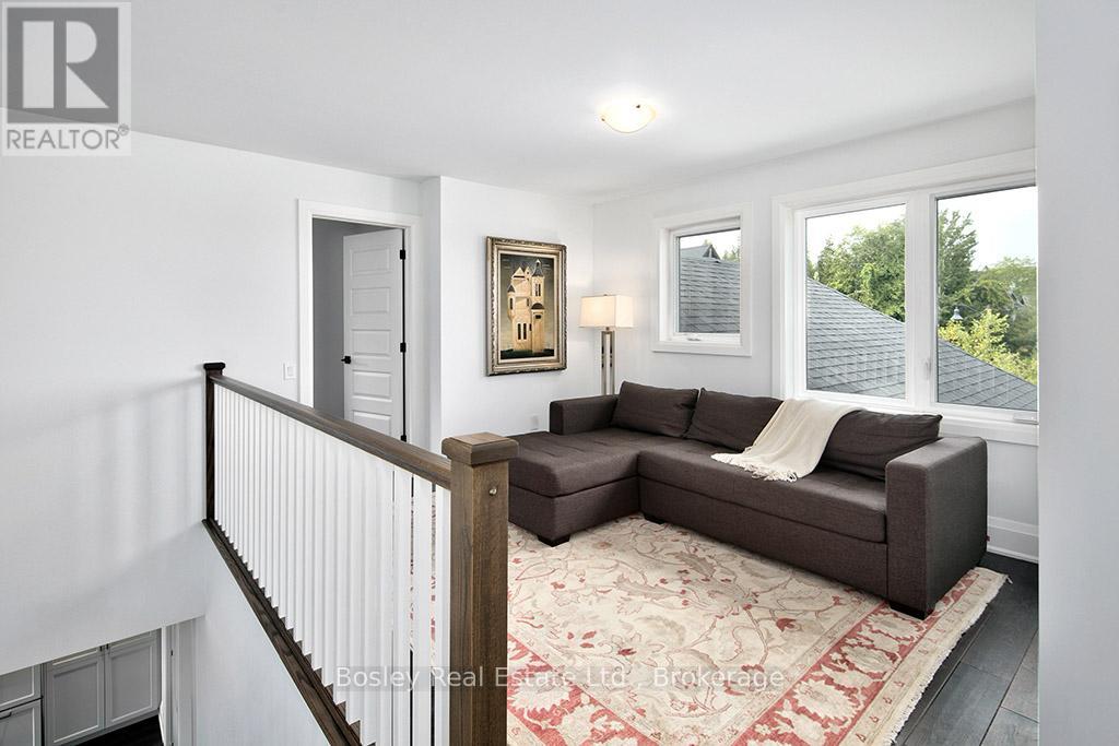 104 Mccallum Court, Blue Mountains, Ontario  N0H 2P0 - Photo 38 - X12334159