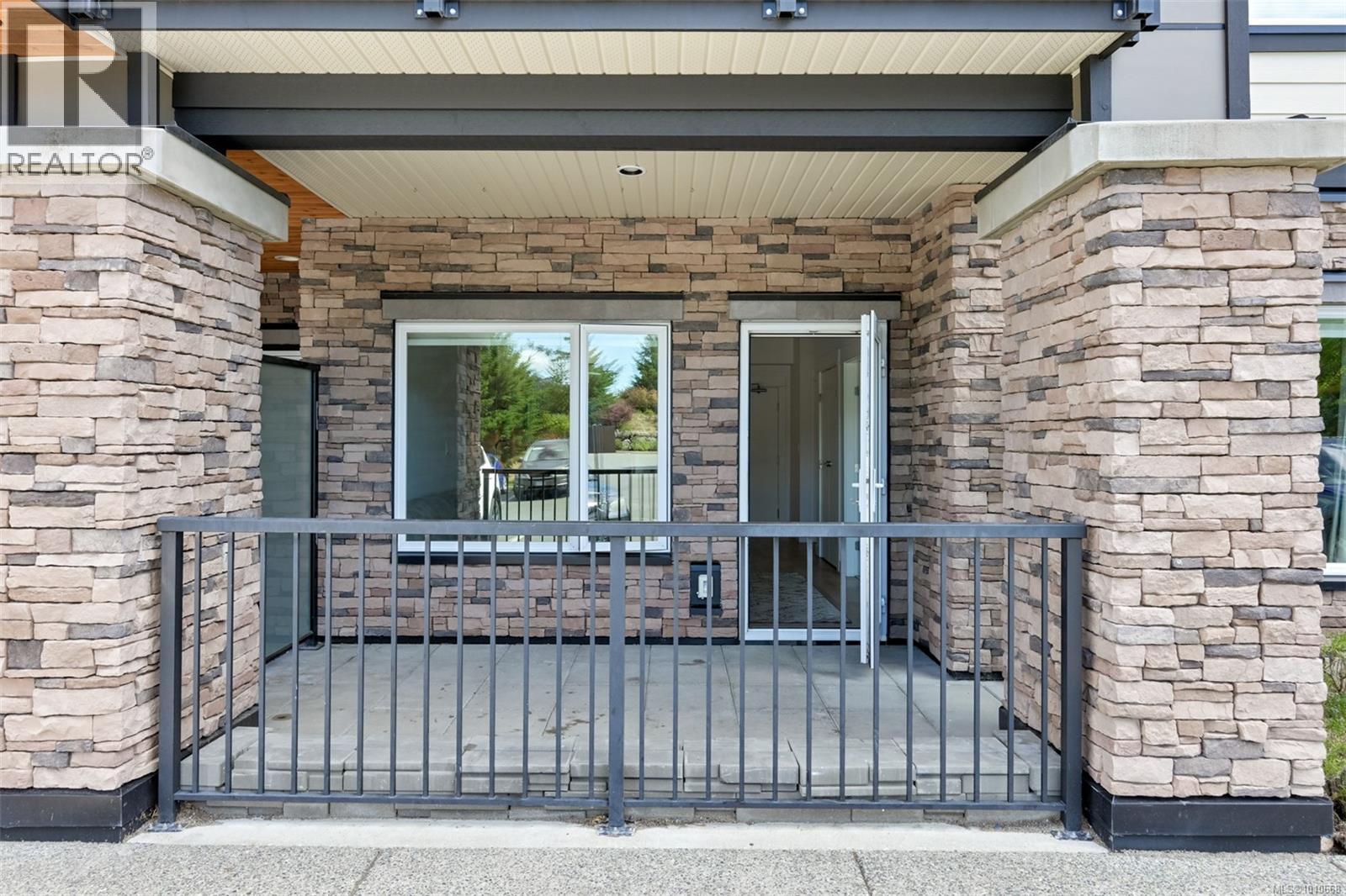 107 290 Wilfert Rd, View Royal, British Columbia V9C 0H6 - Photo 10 - 1010668