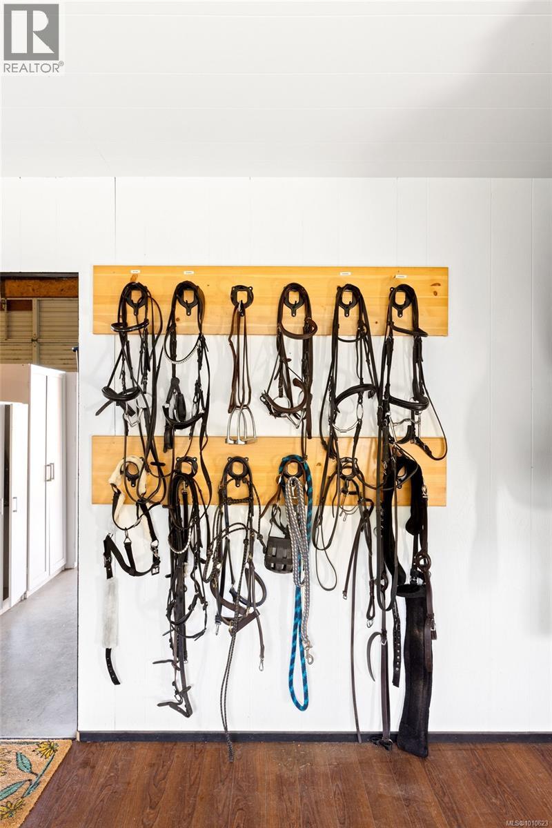 9775 West Saanich Rd, North Saanich, British Columbia  V8L 5T5 - Photo 25 - 1010623