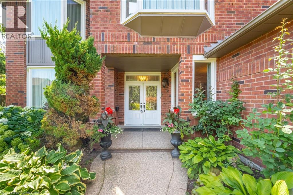 15 Brookbank Court, Brampton, Ontario  L6Z 3G4 - Photo 9 - 40758832