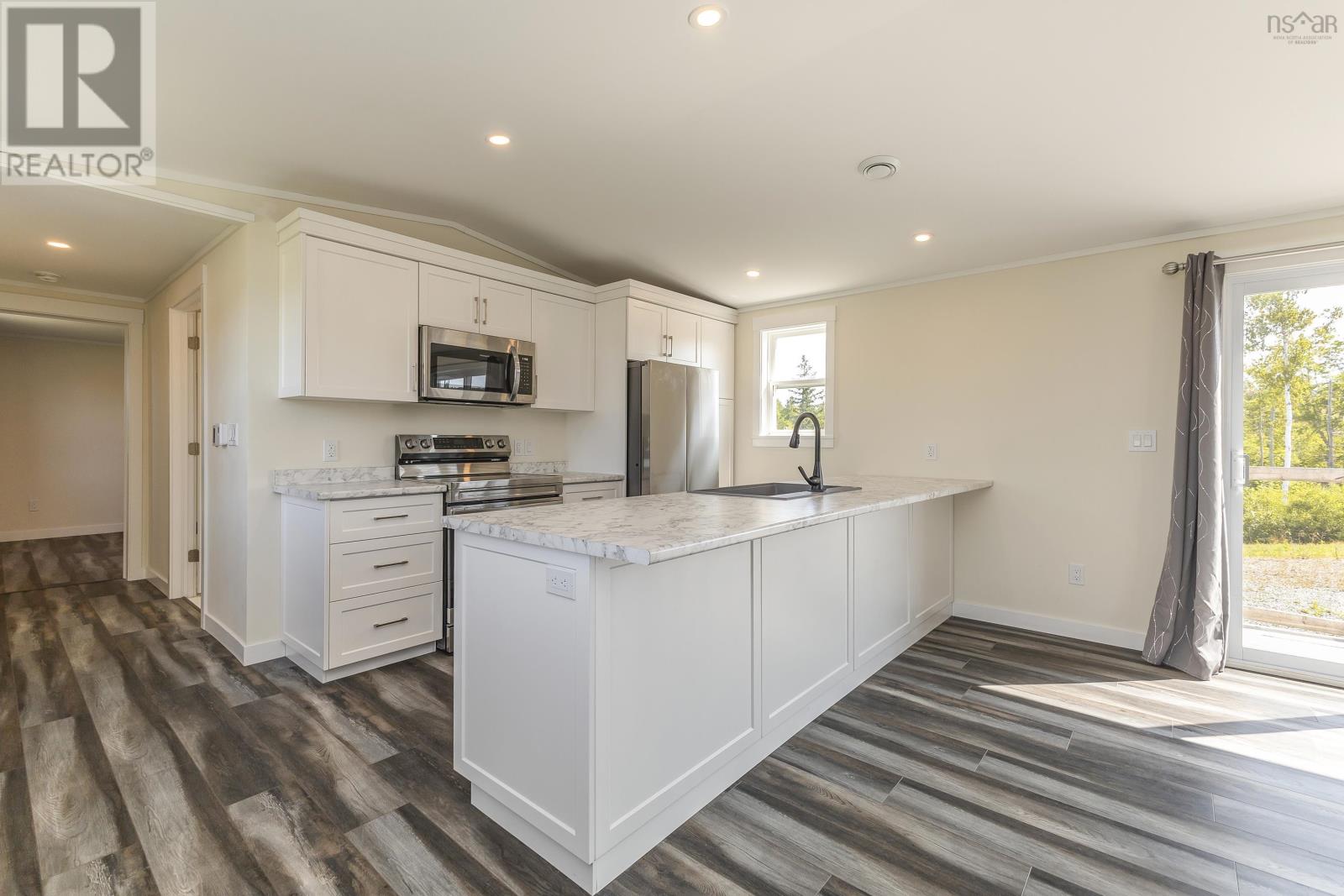 3740 Number 7 Highway, Ashdale, Nova Scotia  B2G 2L3 - Photo 2 - 202520146