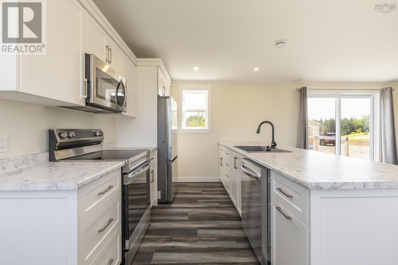 3740 Number 7 Highway, Ashdale, Nova Scotia  B2G 2L3 - Photo 3 - 202520146