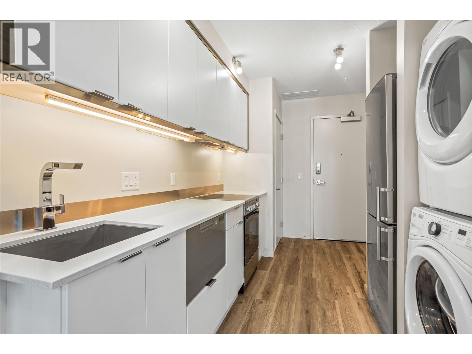 Property at 1350 St. Paul Street Unit# 606 image 4
