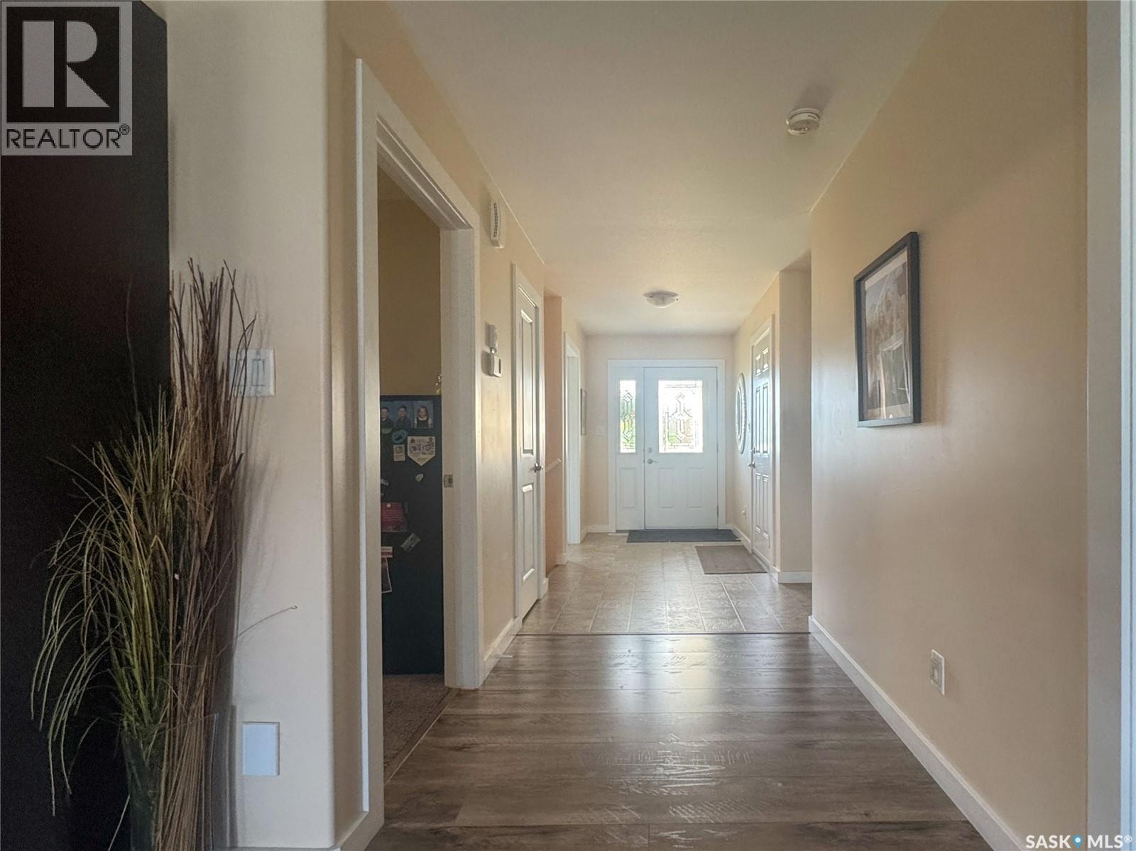 325 2nd Street, Waldheim, Saskatchewan  S0K 4R0 - Photo 3 - SK015150