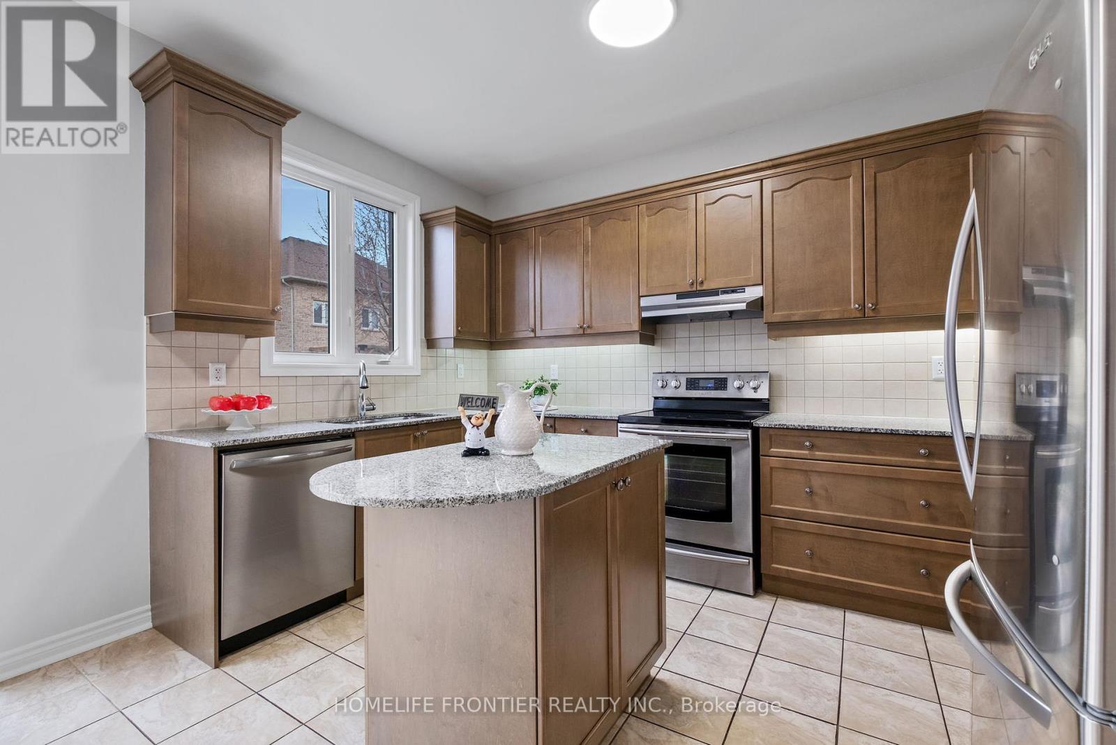 92 Wardlaw Place, Vaughan, Ontario  L4H 0Z9 - Photo 11 - N12334175