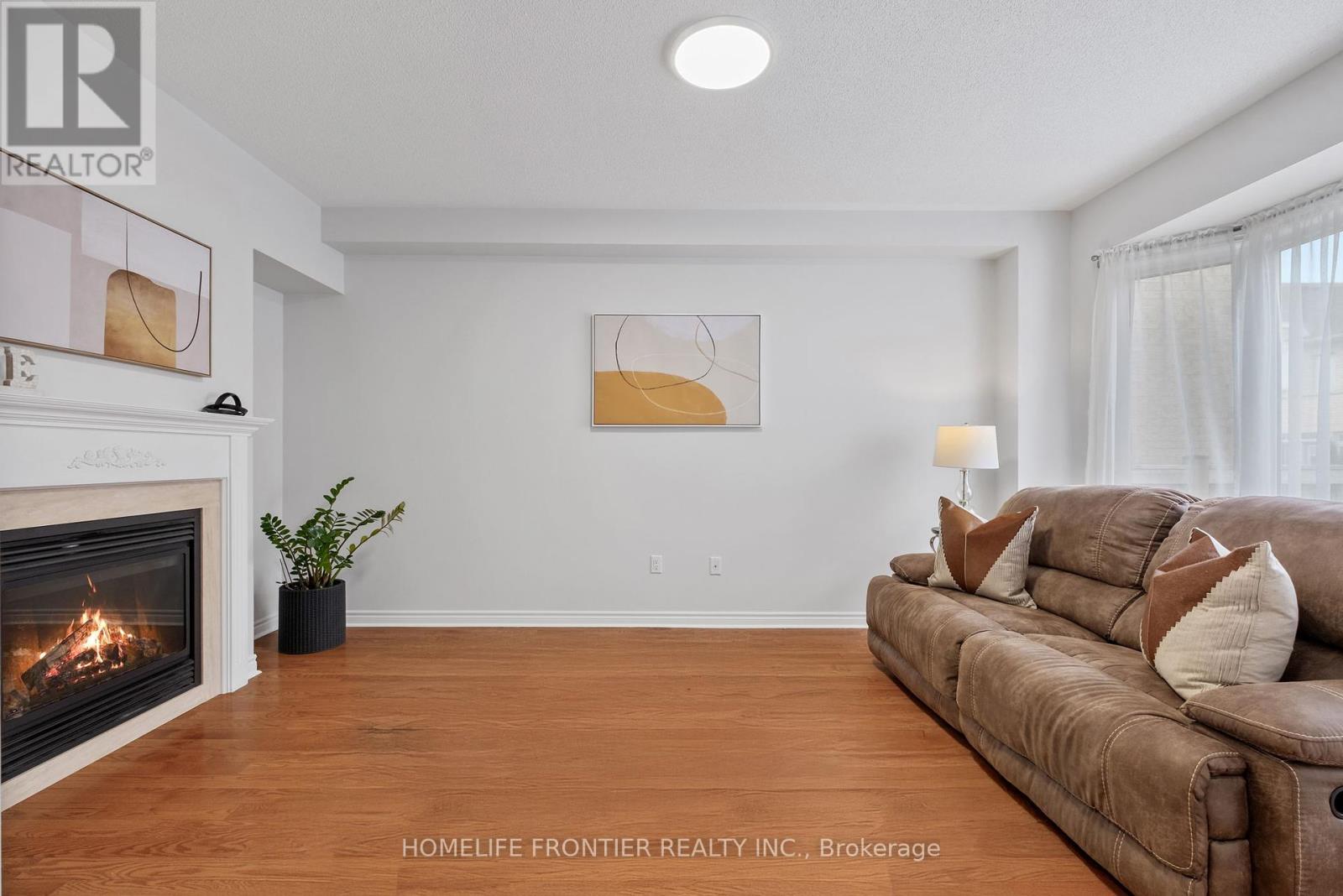 92 Wardlaw Place, Vaughan, Ontario  L4H 0Z9 - Photo 13 - N12334175