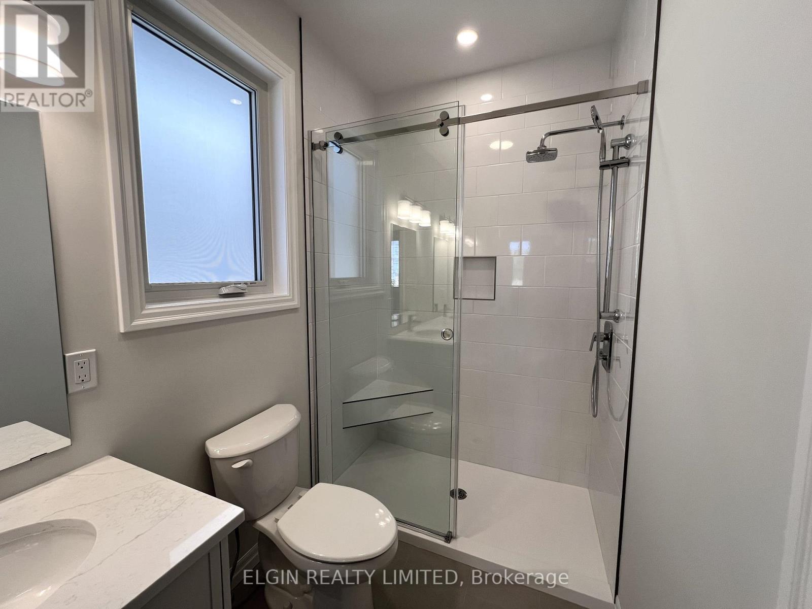 Photo 19 of 27 for 45 Hemlock Crescent