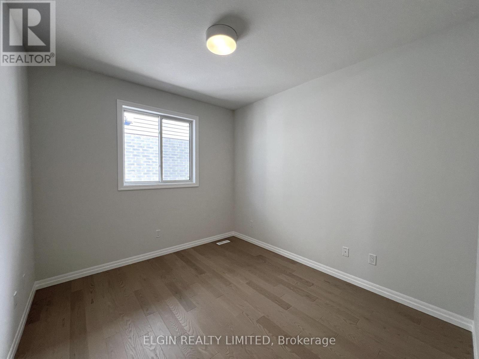 Photo 20 of 27 for 45 Hemlock Crescent