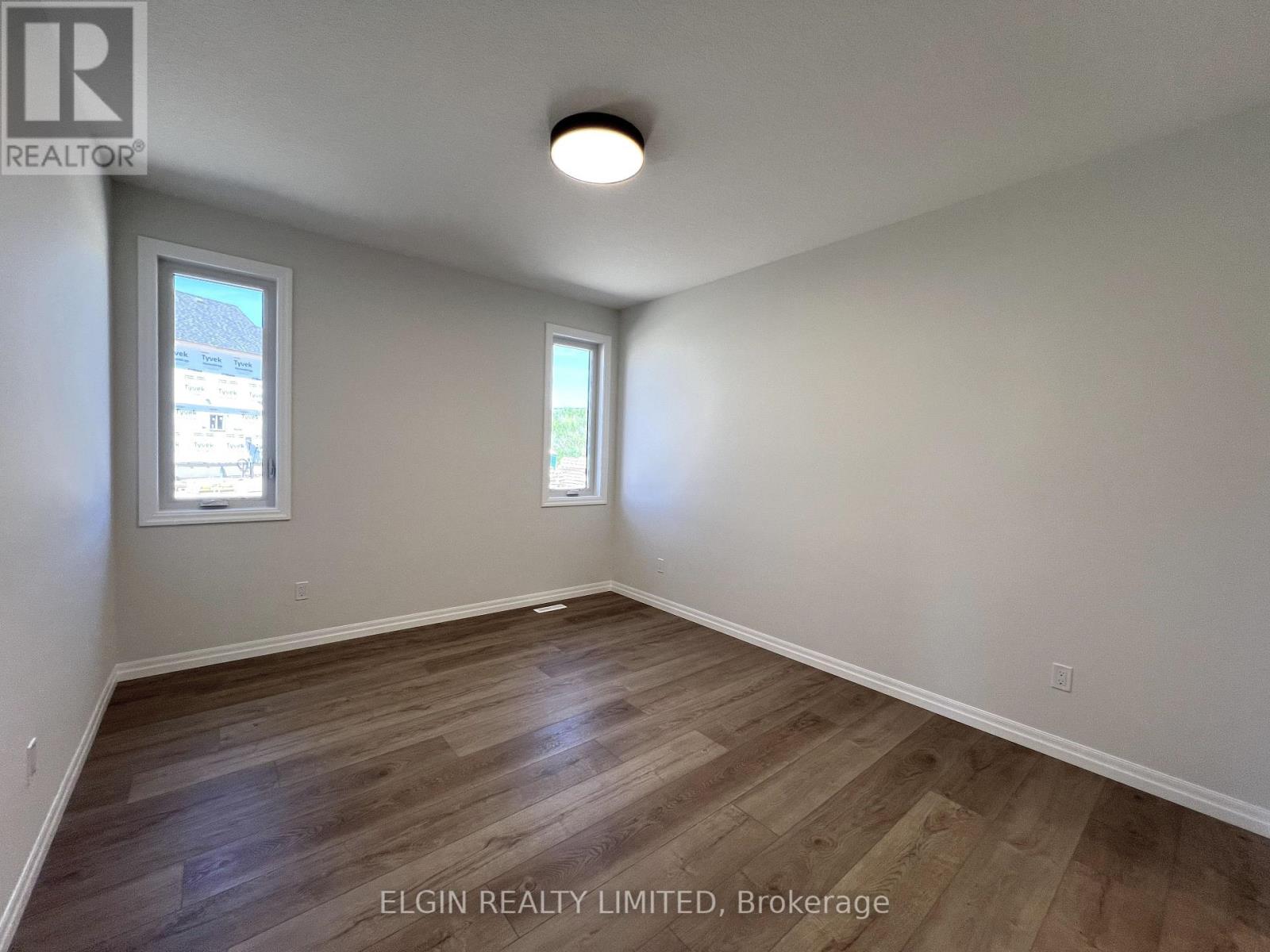 Photo 15 of 26 for 47 Hemlock Crescent