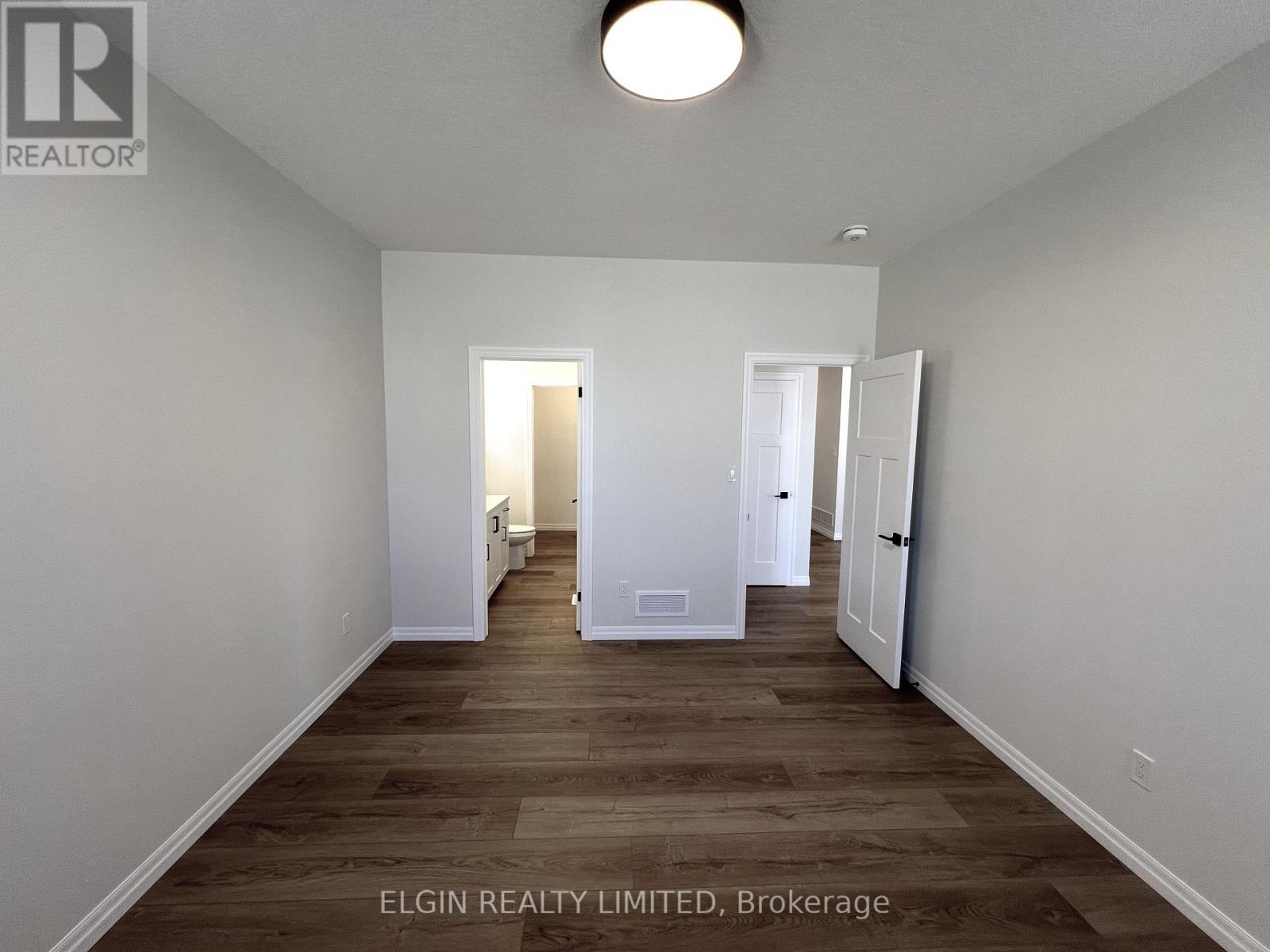 Photo 16 of 26 for 47 Hemlock Crescent