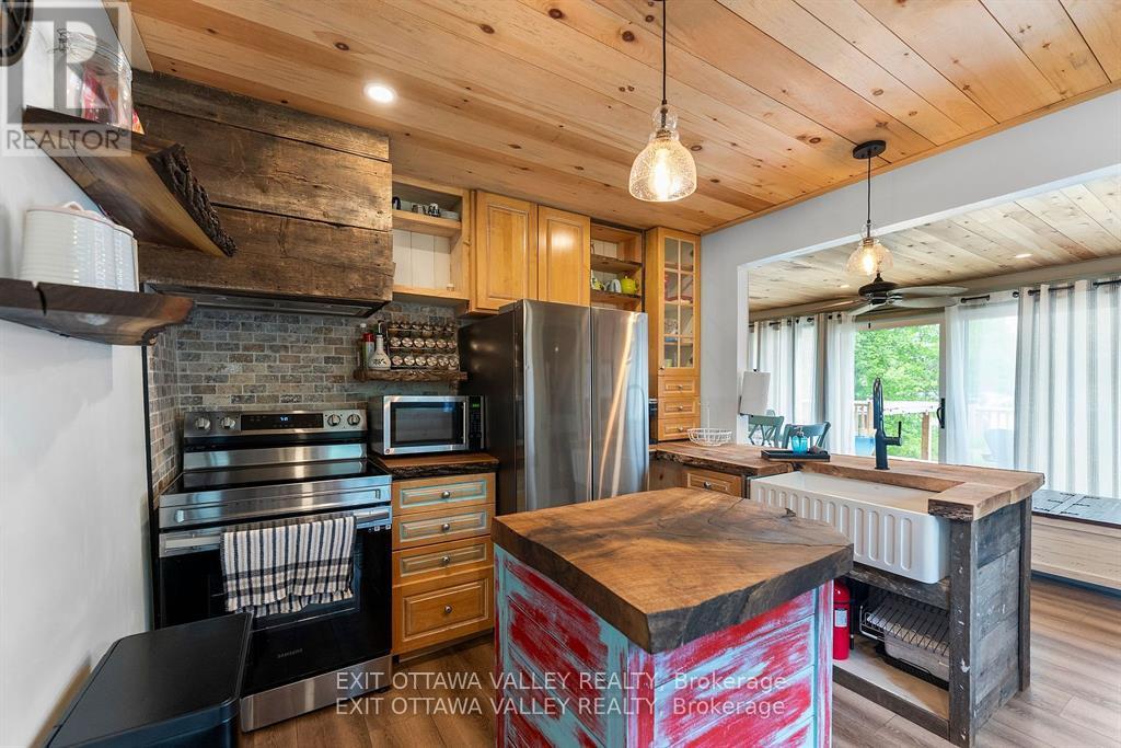 303 Gervais Road, Whitewater Region, Ontario  K0J 2L0 - Photo 18 - X12334268