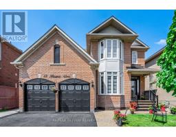 15 BORNEO CRESCENT, Brampton, Ontario
