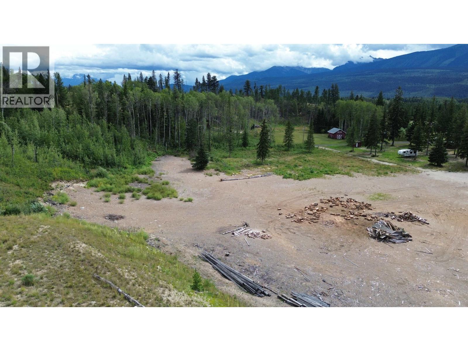 LOT 1 N 5 HIGHWAY, Valemount, British Columbia
