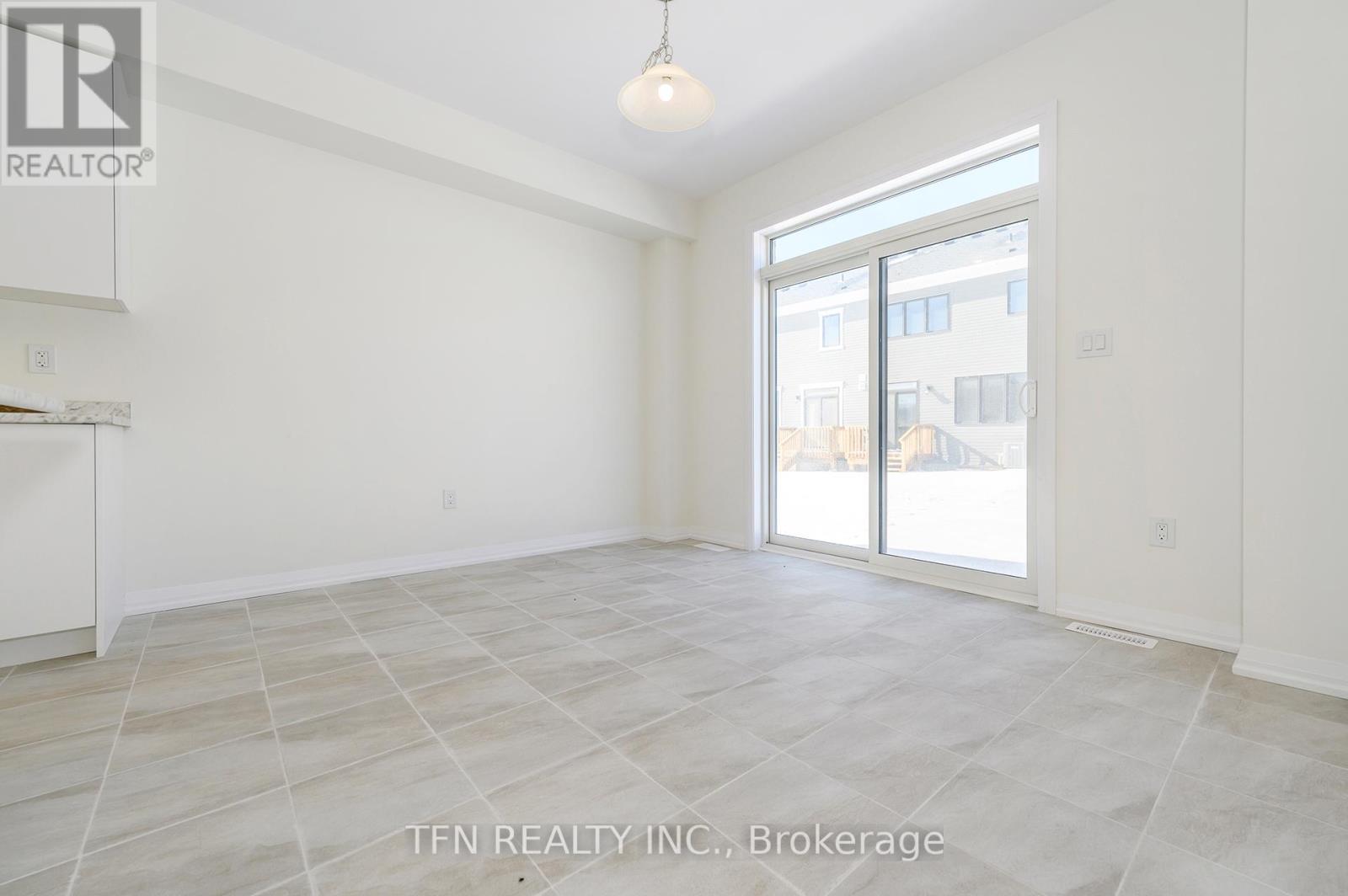 36 Stanley Avenue, Haldimand, Ontario  N3W 0J8 - Photo 21 - X12334187