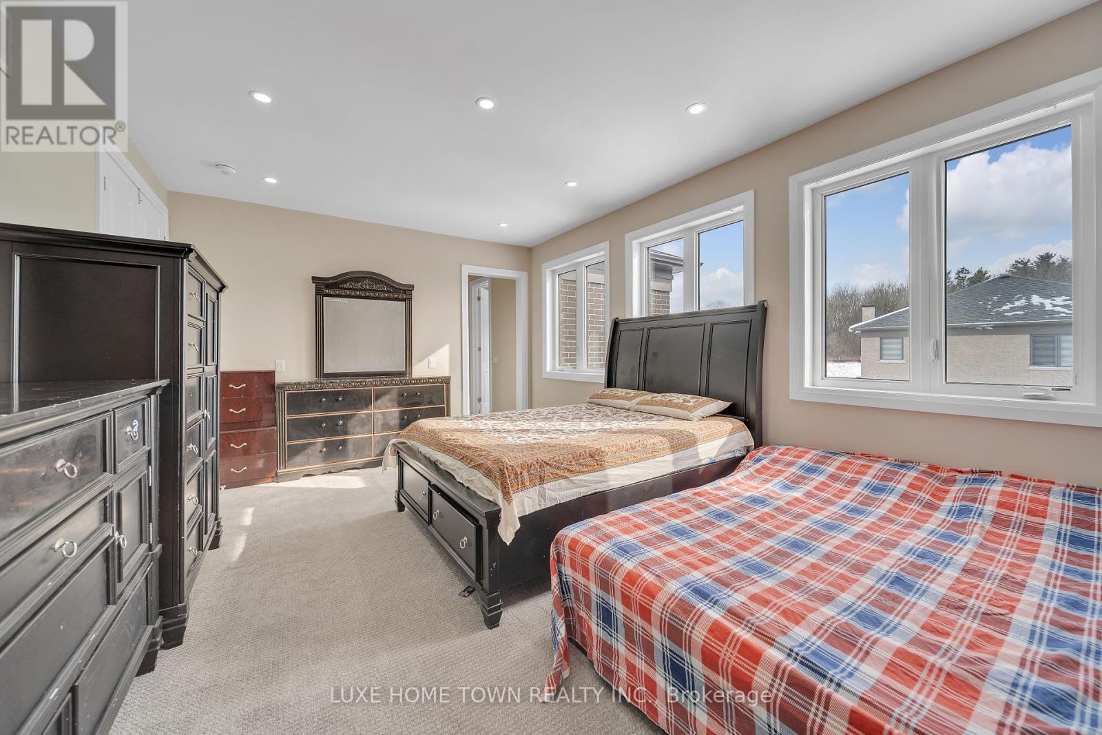 101 Prince Charles Crescent, Woodstock, Ontario  N4T 0N1 - Photo 22 - X12334205