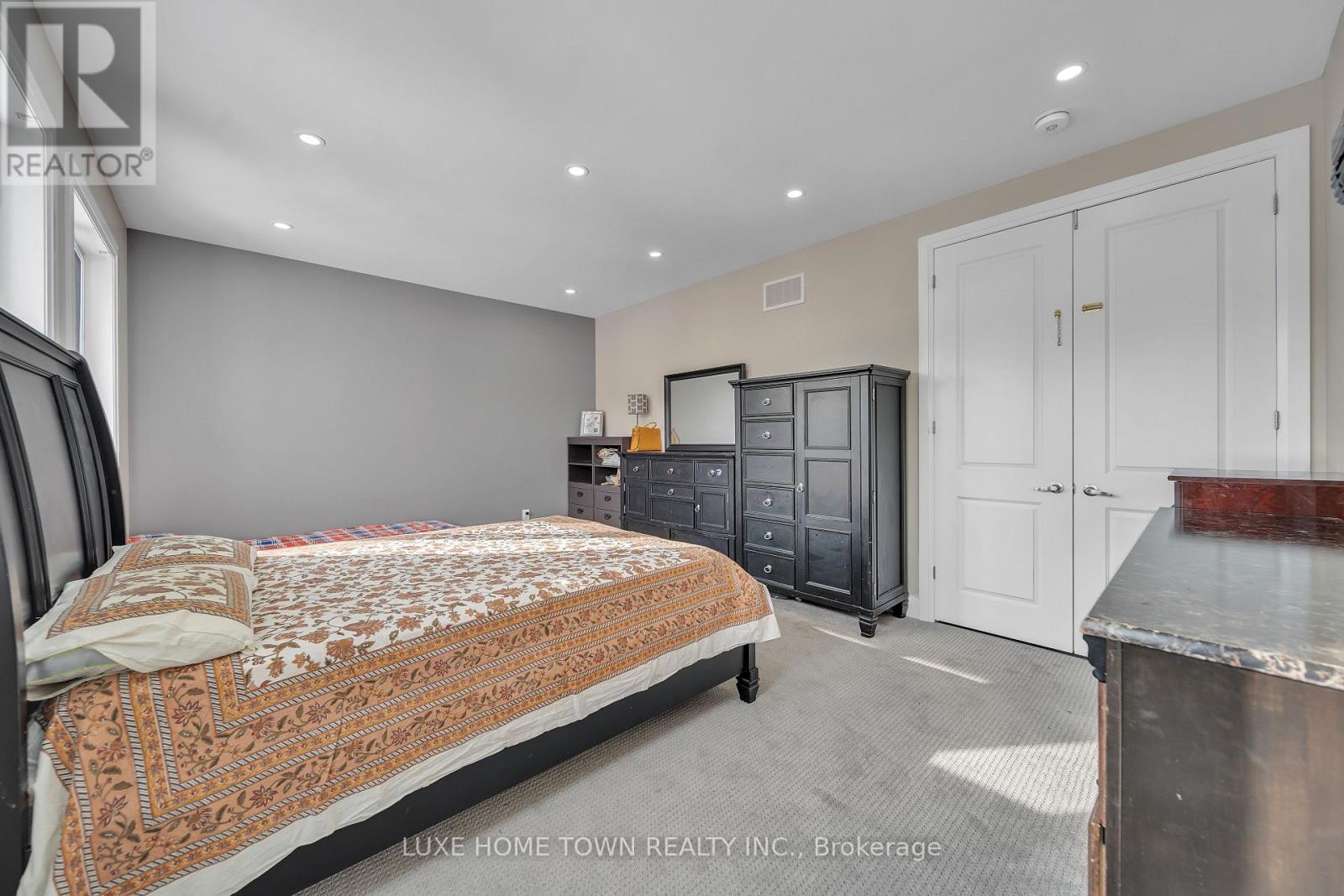 101 Prince Charles Crescent, Woodstock, Ontario  N4T 0N1 - Photo 27 - X12334205