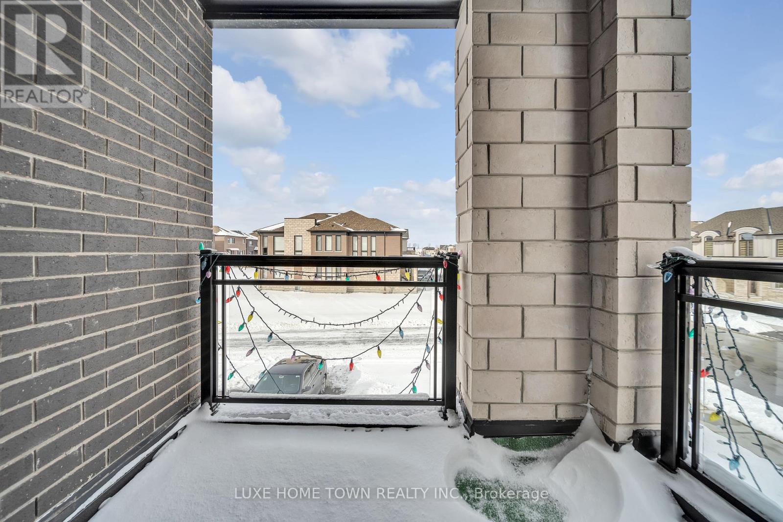 101 Prince Charles Crescent, Woodstock, Ontario  N4T 0N1 - Photo 4 - X12334205