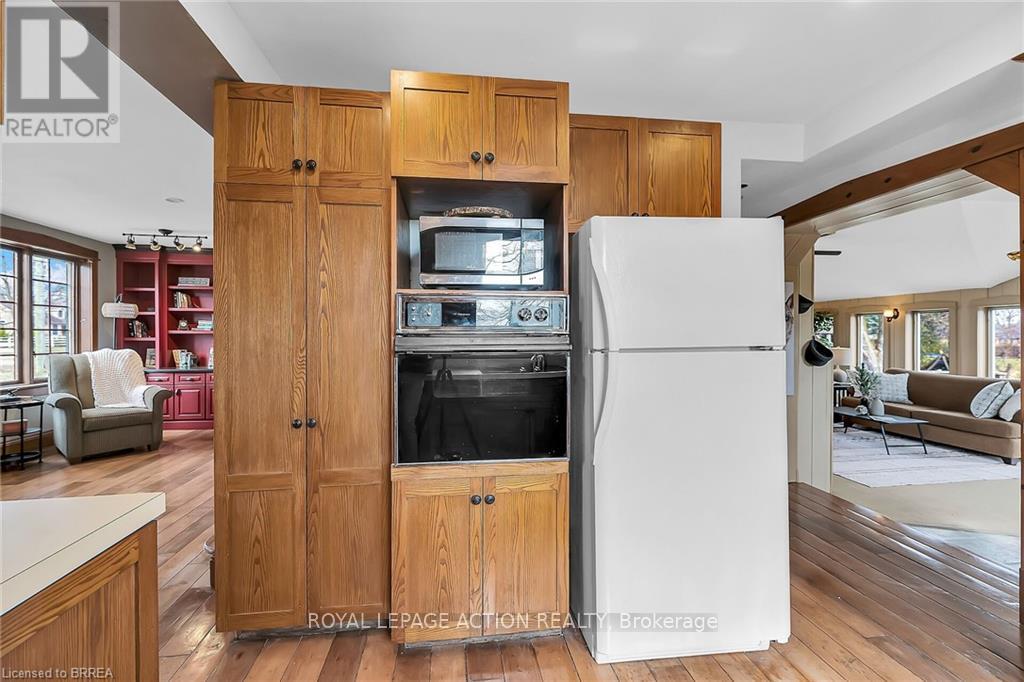 119 Wetmores Road, Brant, Ontario  N0E 1K0 - Photo 11 - X12334209