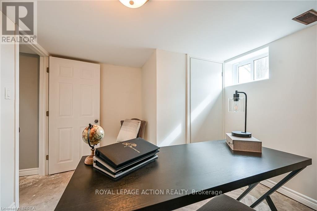 119 Wetmores Road, Brant, Ontario  N0E 1K0 - Photo 32 - X12334209