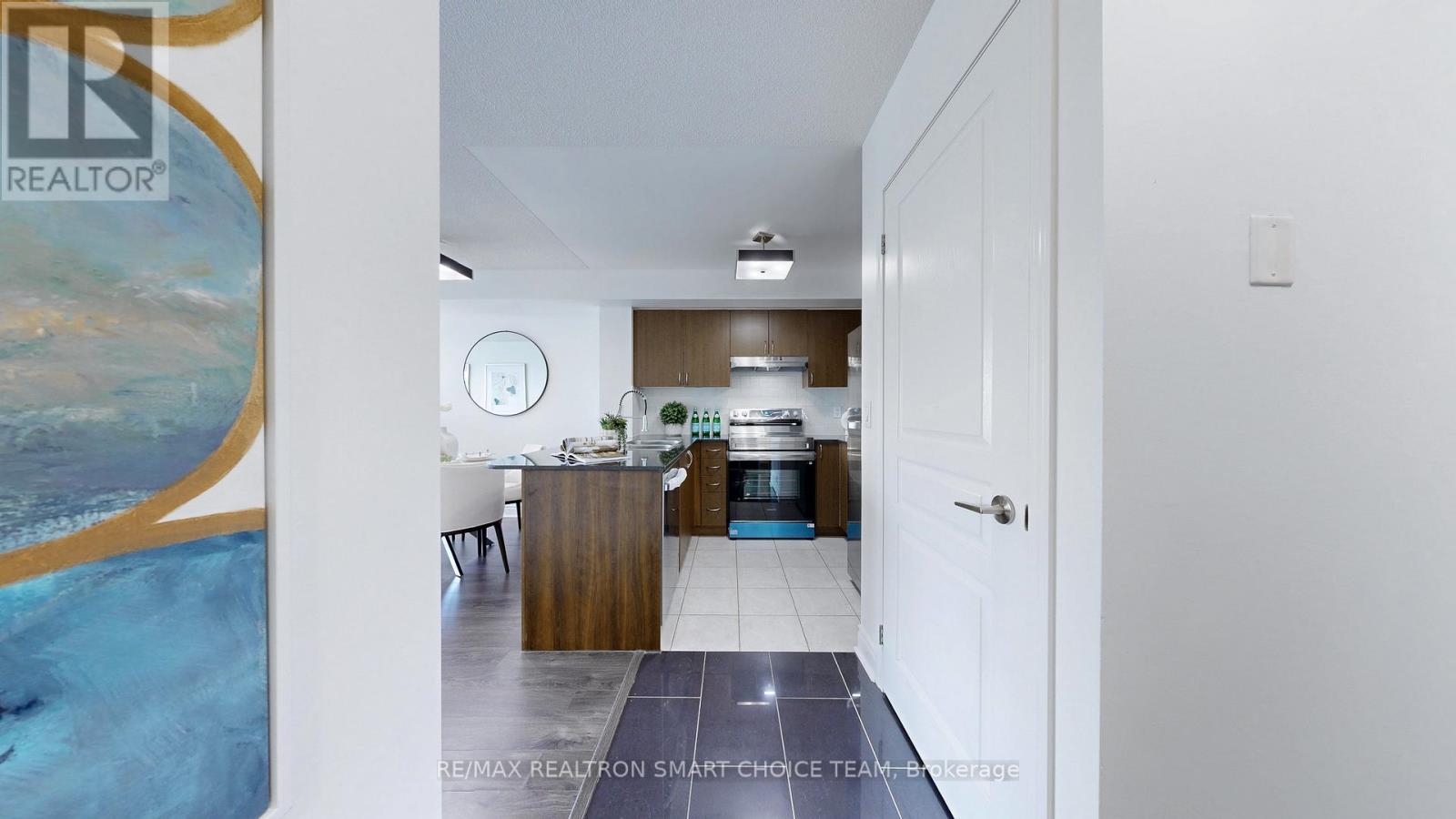 1511 - 75 South Town Centre Boulevard, Markham (Unionville), Ontario L6G 0B3 - Photo 9 - N12333828