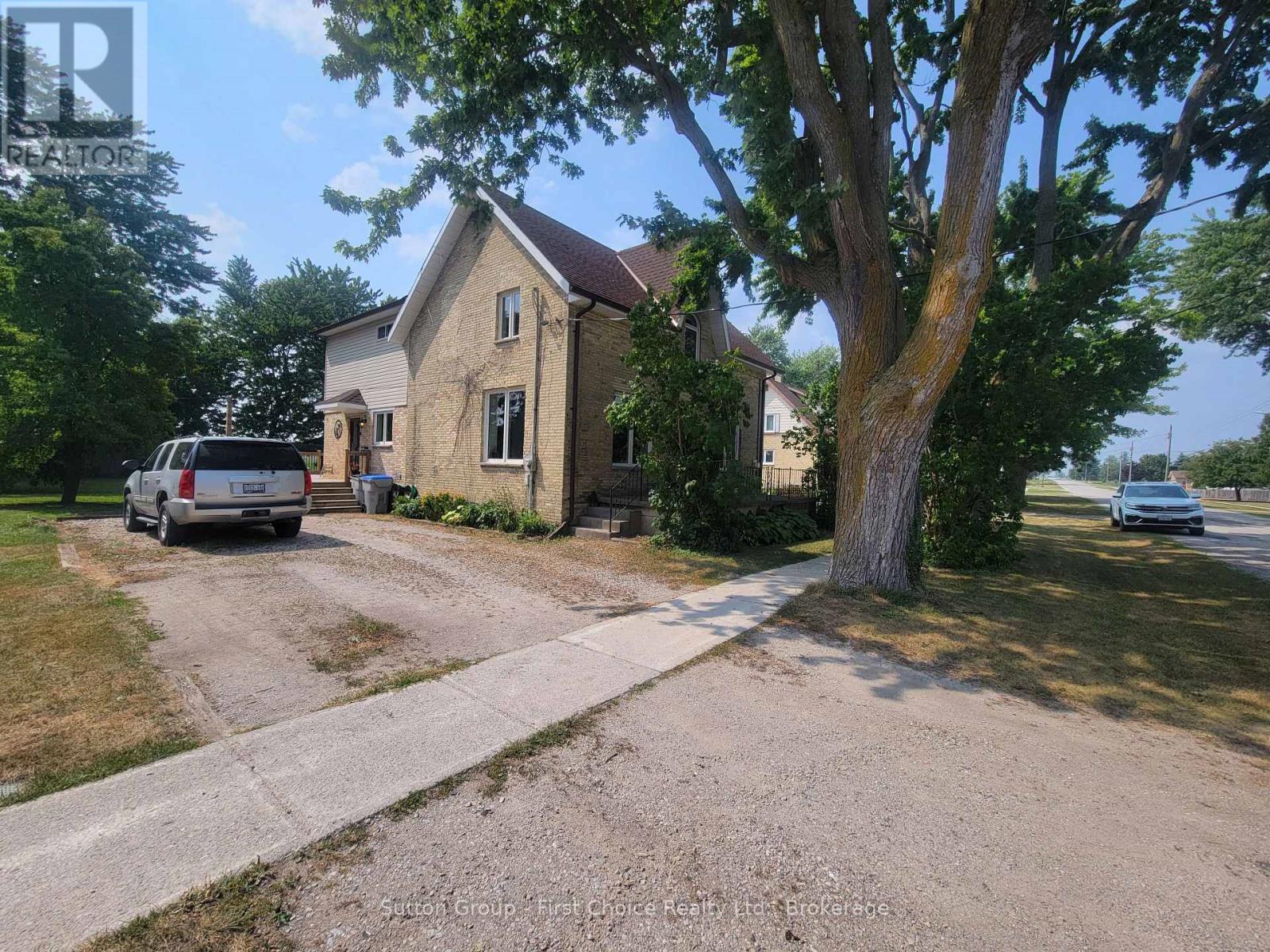 30 KING STREET N, South Huron, Ontario