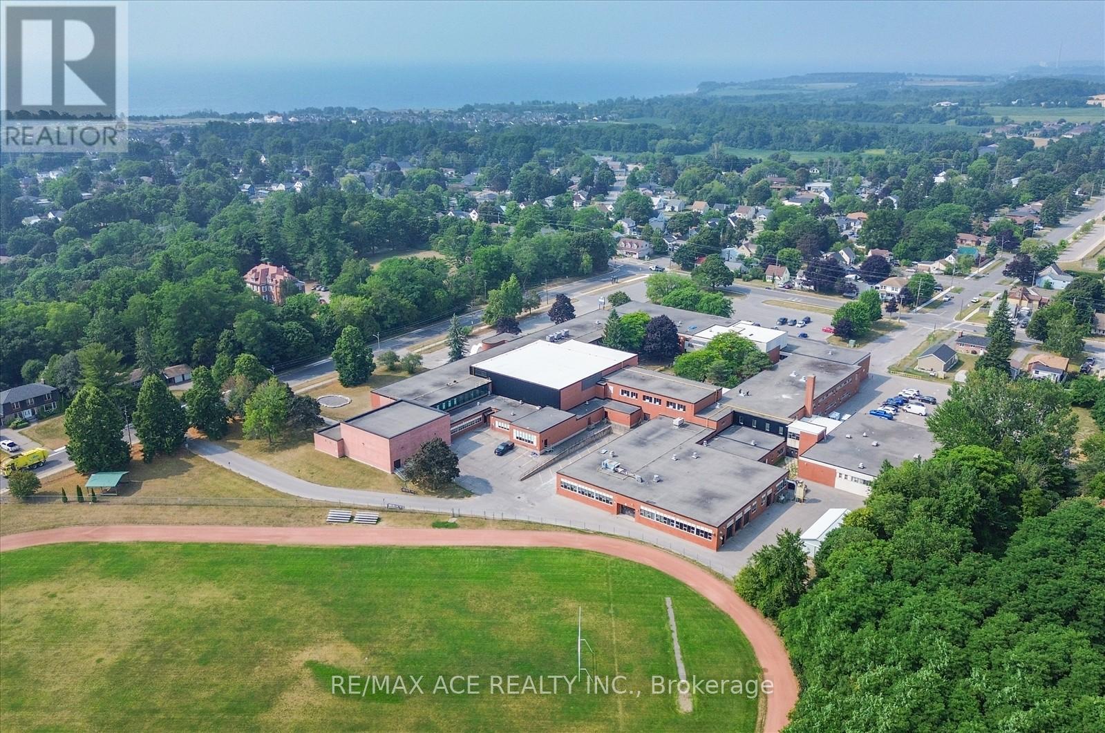 132 Victoria Street N, Port Hope, Ontario  L1A 3M8 - Photo 43 - X12333547