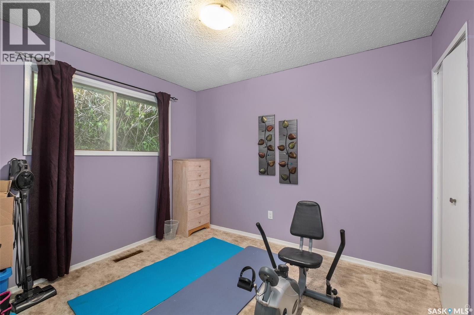 425 30th Street E, Prince Albert, Saskatchewan  S6V 1Z5 - Photo 14 - SK015146