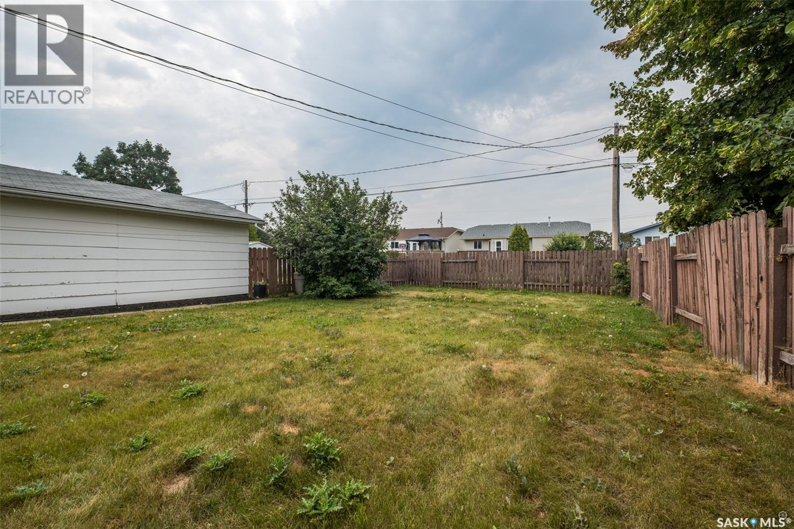 425 30th Street E, Prince Albert, Saskatchewan  S6V 1Z5 - Photo 26 - SK015146