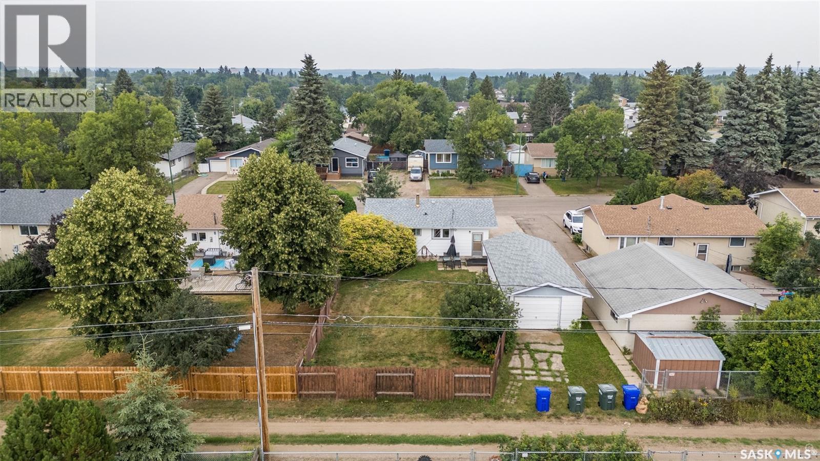 425 30th Street E, Prince Albert, Saskatchewan  S6V 1Z5 - Photo 37 - SK015146