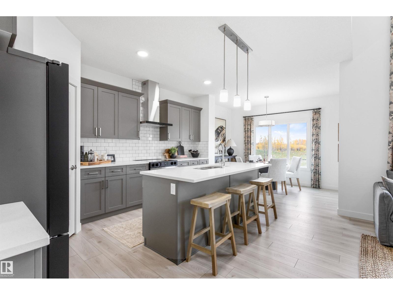 20968 22 Av Nw, Edmonton, Alberta  T6M 3H7 - Photo 3 - E4452054