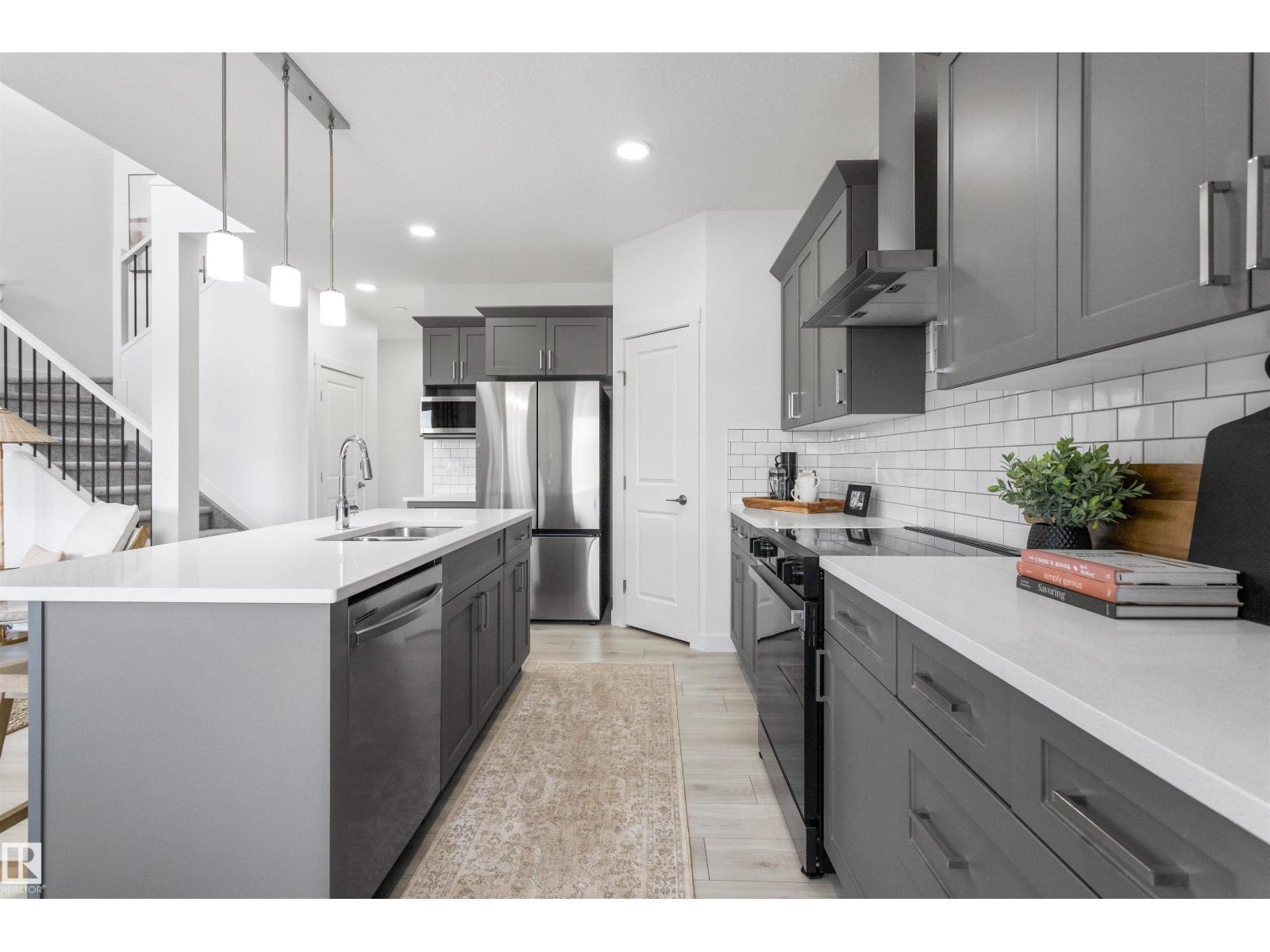 20968 22 Av Nw, Edmonton, Alberta  T6M 3H7 - Photo 5 - E4452054