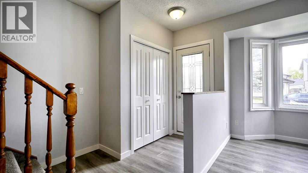 Property at 124 Riverbrook Way SE image 2